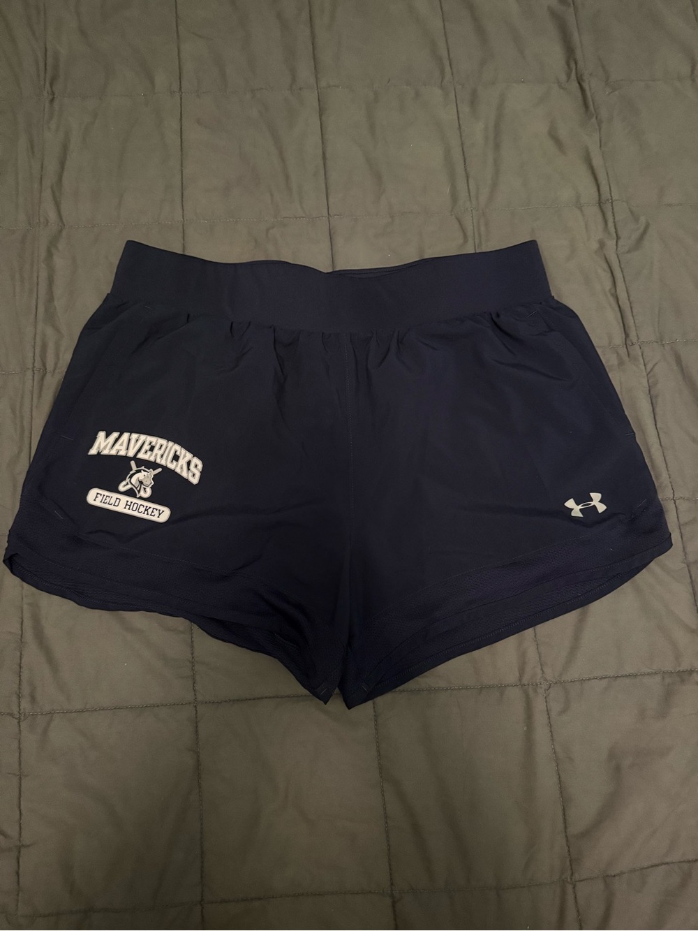 Manchester valley high school Under Armour navy blue field hockey shorts Size L